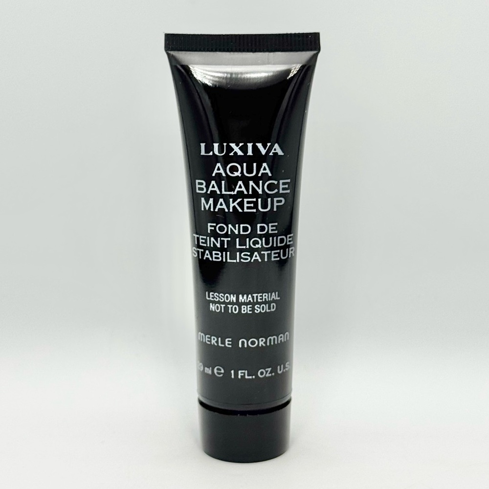 Merle Norman Luxiva Aqua Balance Makeup - ML42 - 1 fl. oz.